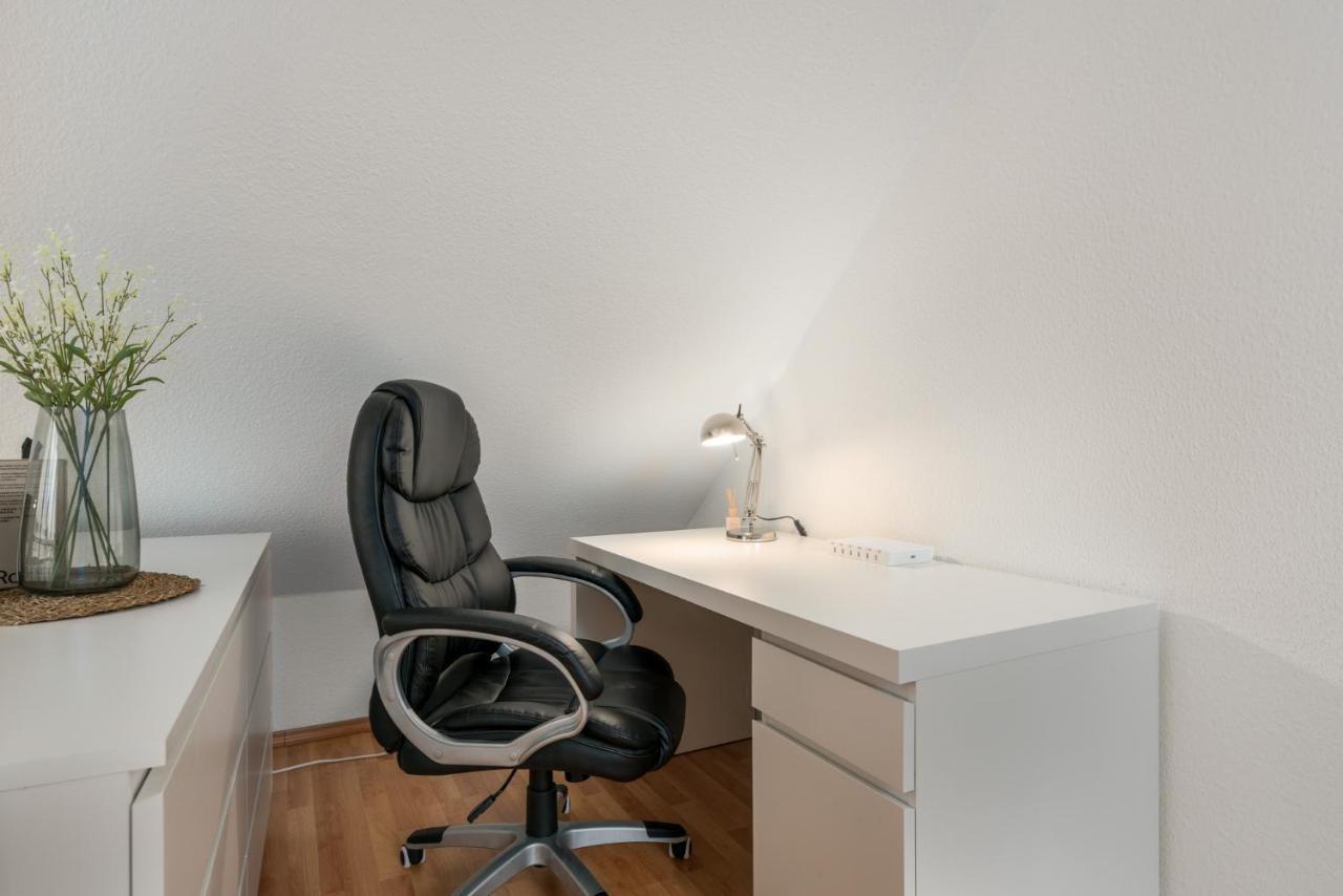 Große, moderne Wohnung im Grünen nahe Frankfurt Dreieich Exterior foto