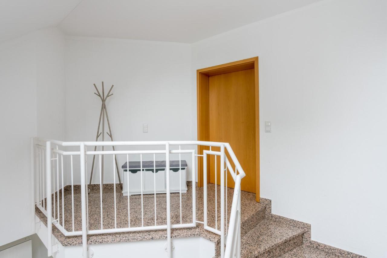 Große, moderne Wohnung im Grünen nahe Frankfurt Dreieich Exterior foto
